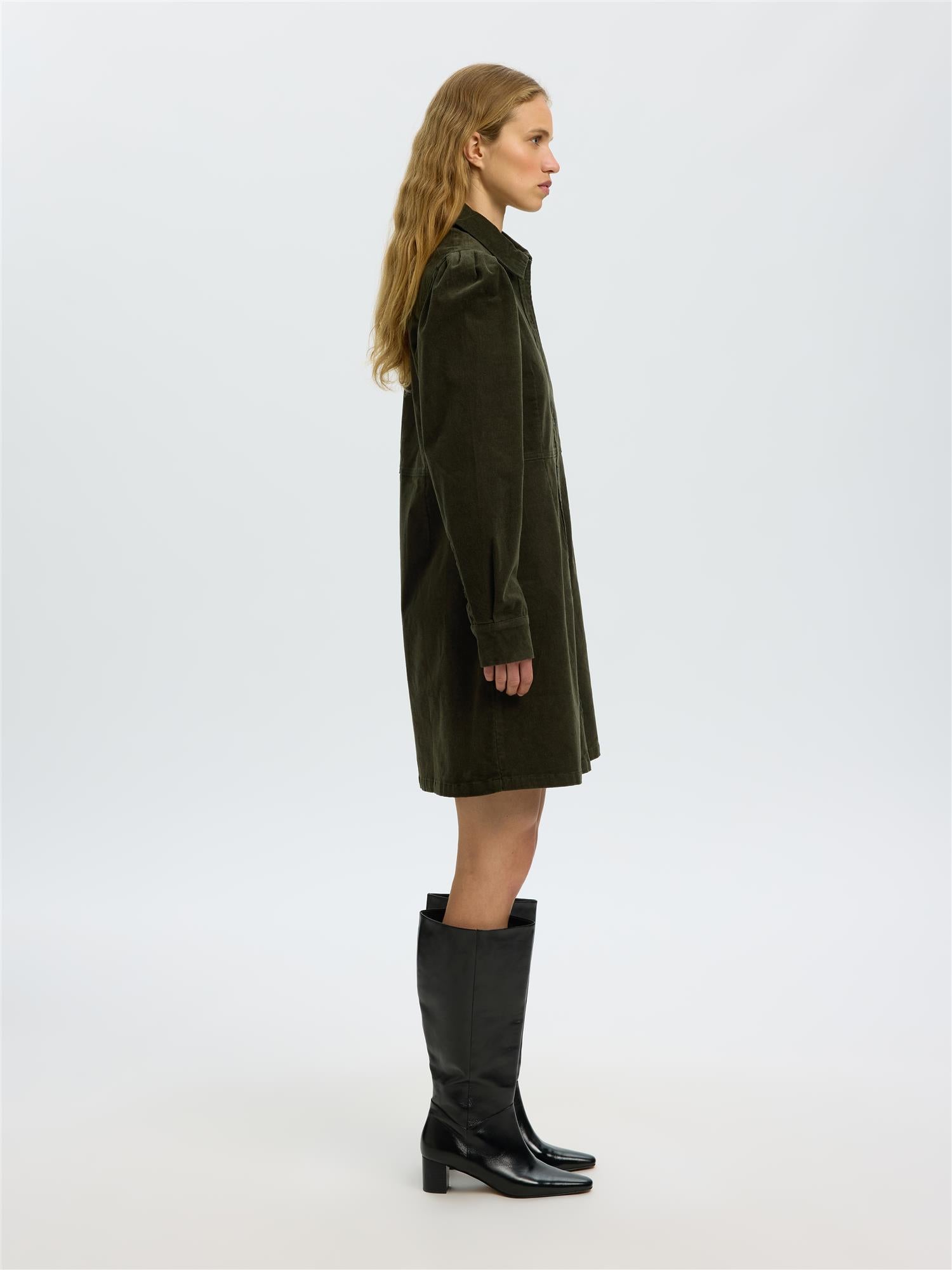 Selected RUNA SHORT CORDUROY DRESS NOOS