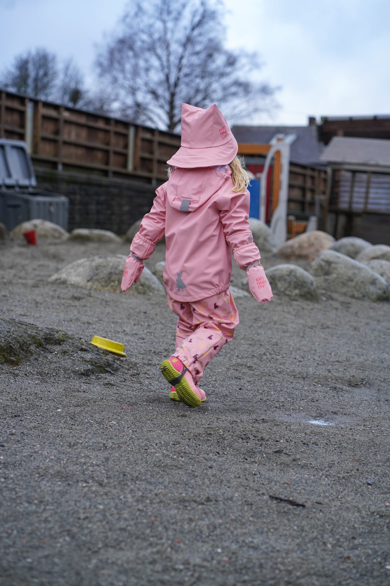 Kattnakken Plask Rosa Krystall