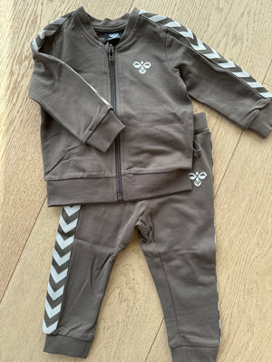 Hummel Bille Tracksuit Major Brown