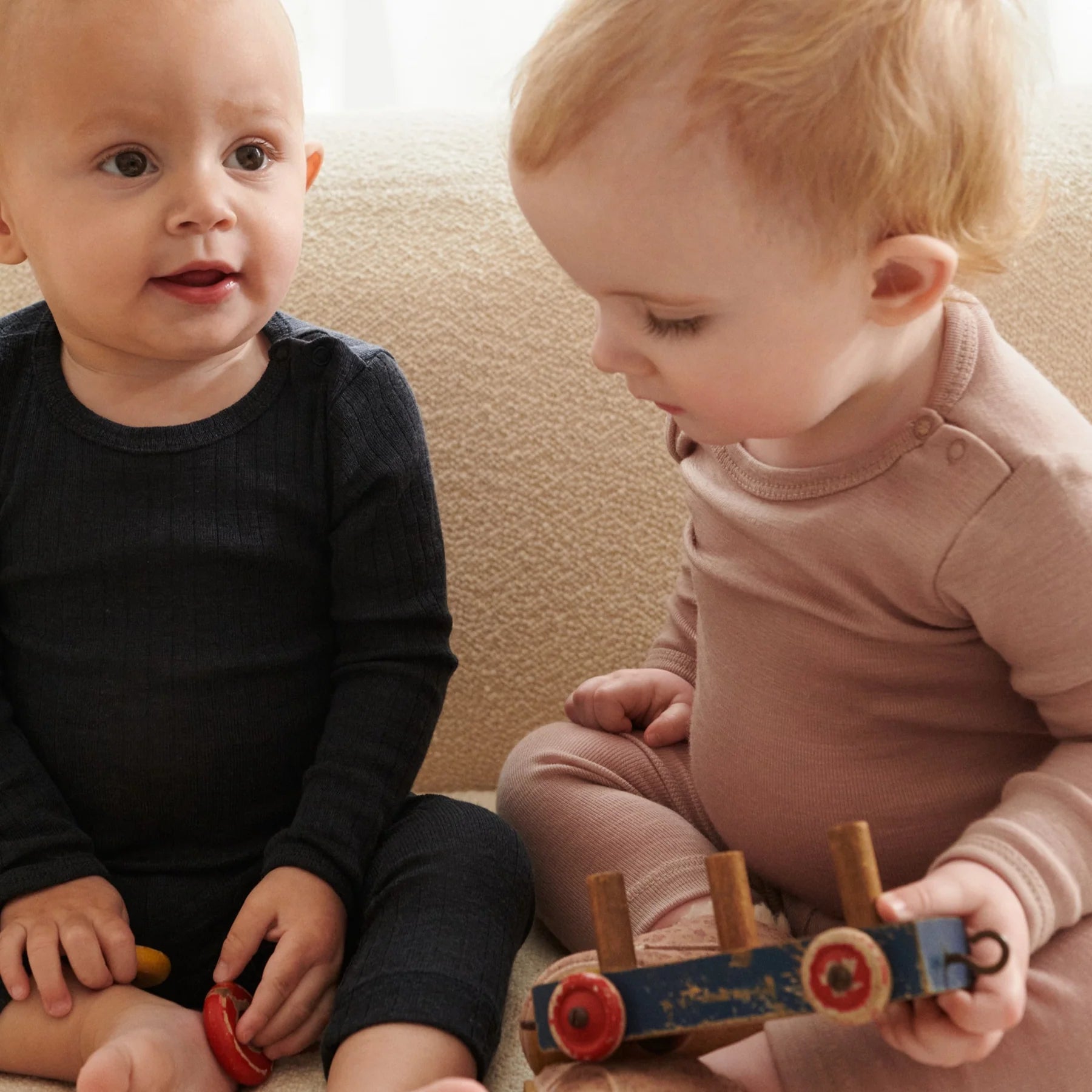 Wheat Wool Silk Body L/S Lucca navy