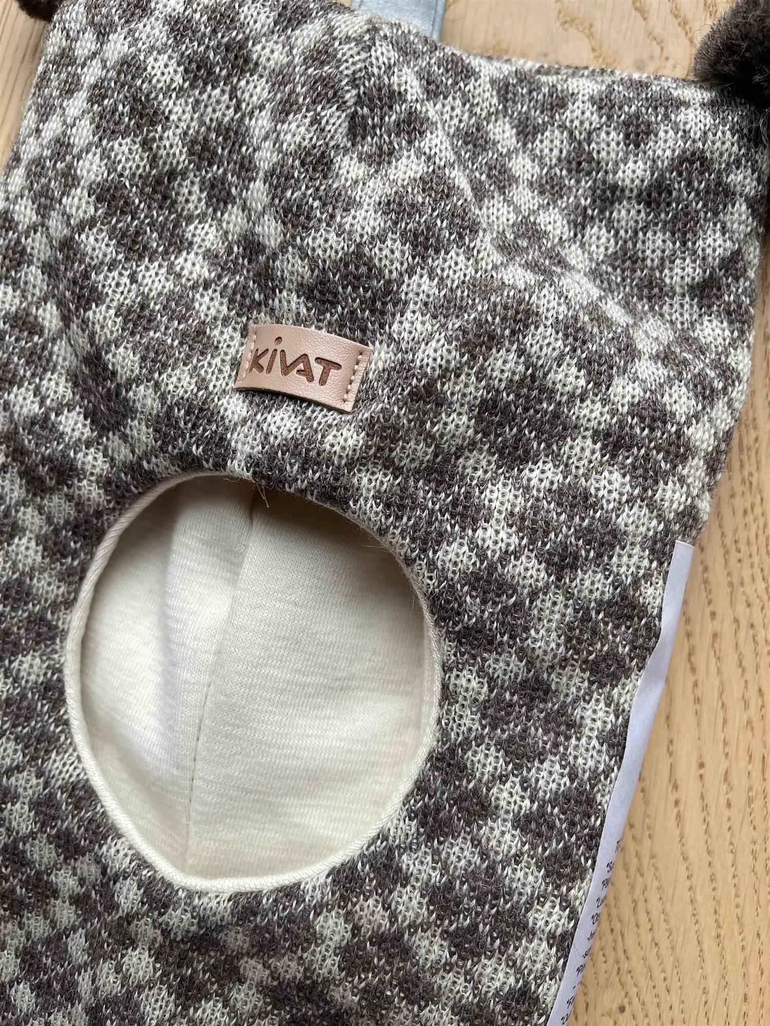 Kivat Balaclava Lue brunmelert diamantmønster m/skinnlapp