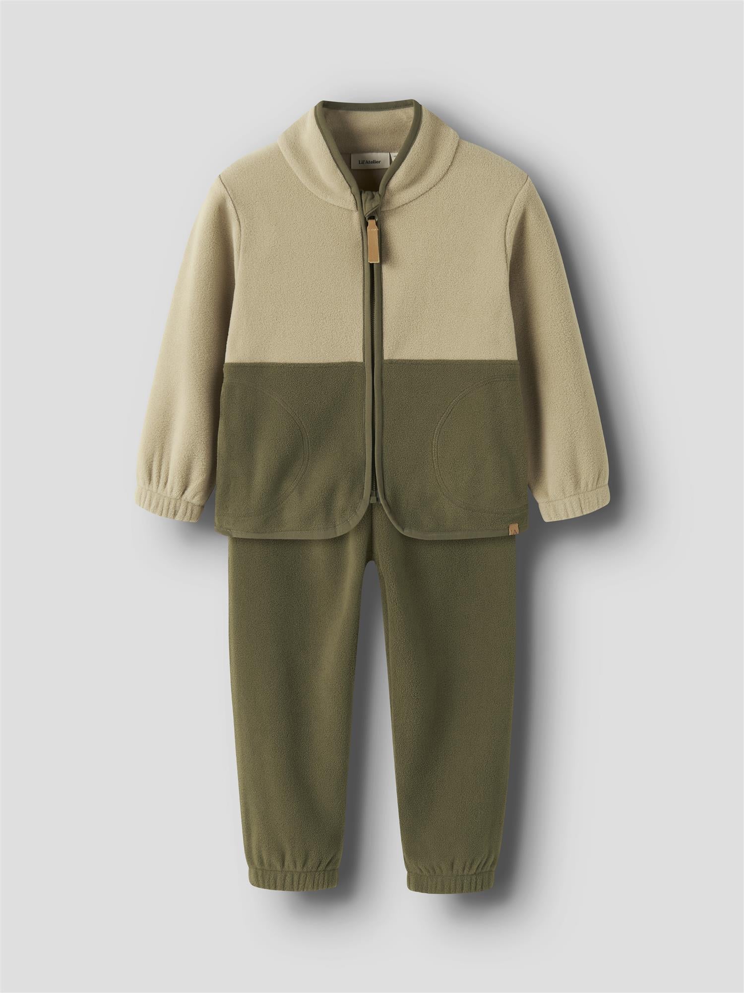 Lil Atelier LASPEKTRA FLEECE SET winter moss