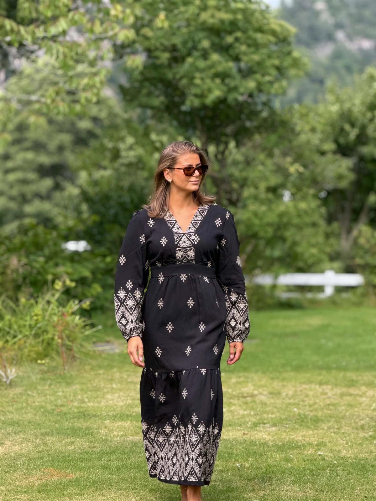 EMB DRESS LONG