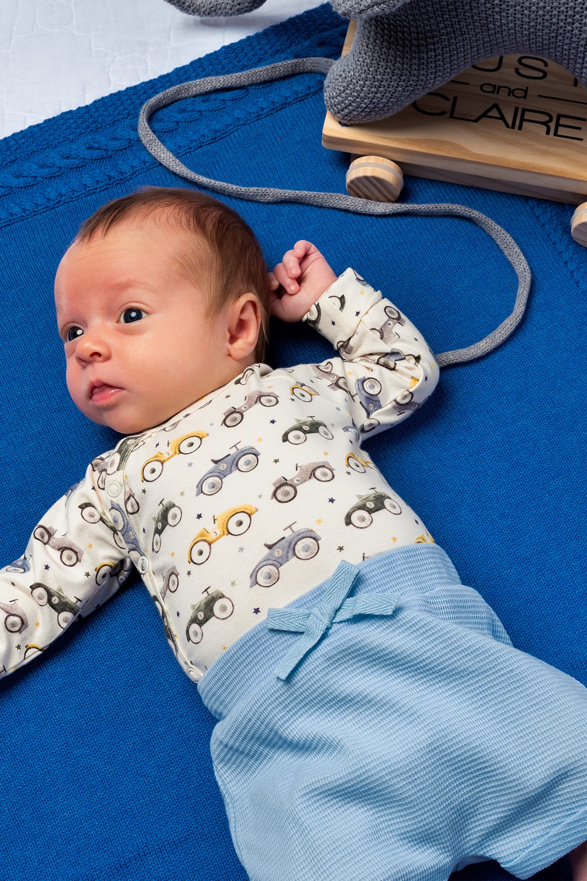 Hust and Claire Heja Winter Sky